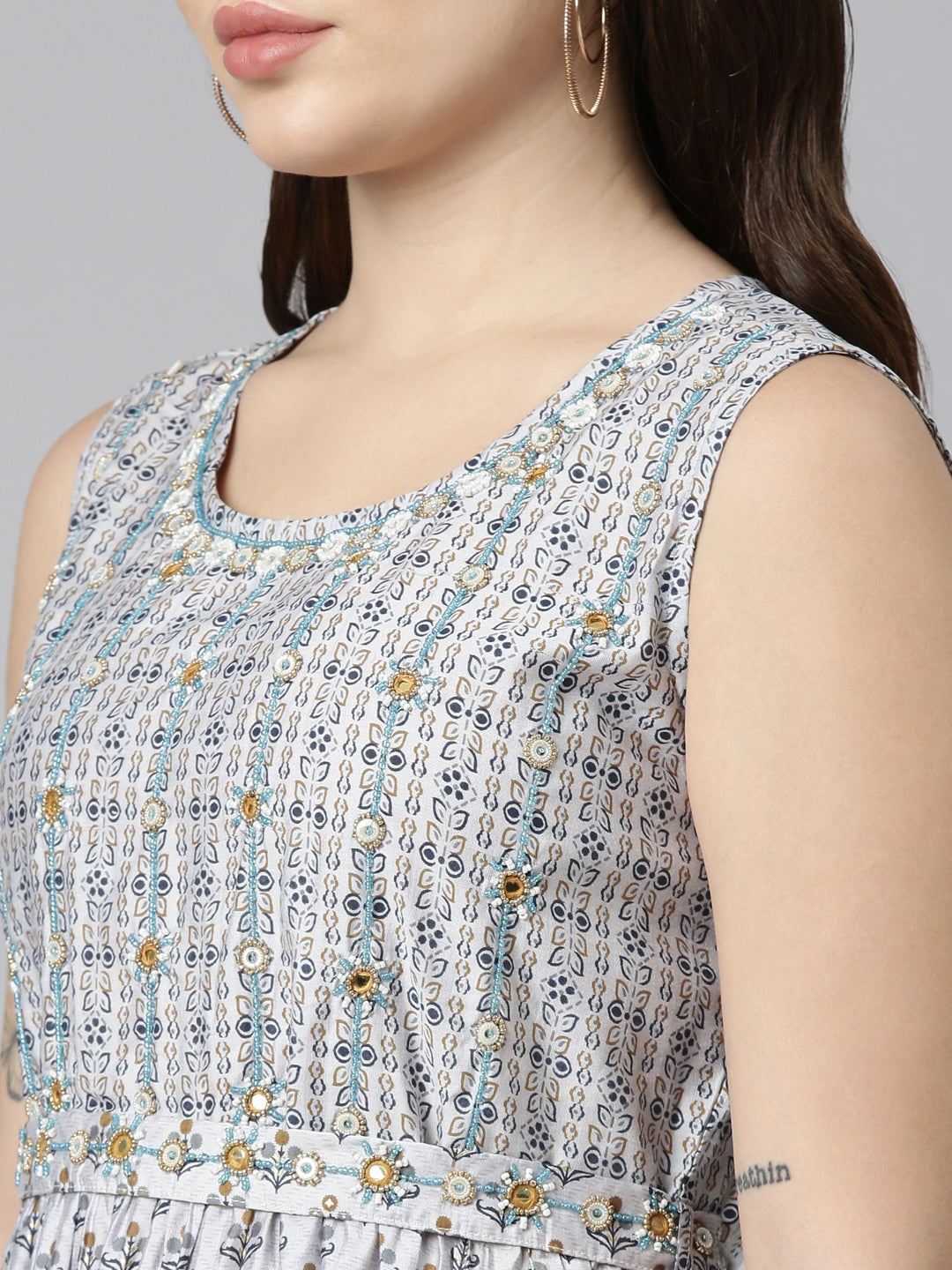 Neerus Purple printed straight dress - detail view 1