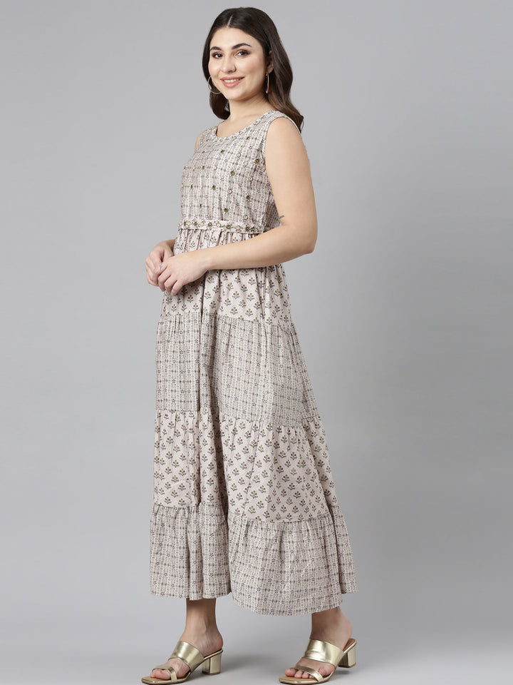 Neerus Gold printed straight dress - back view