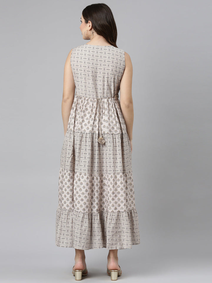 Neerus Gold printed straight dress - side view