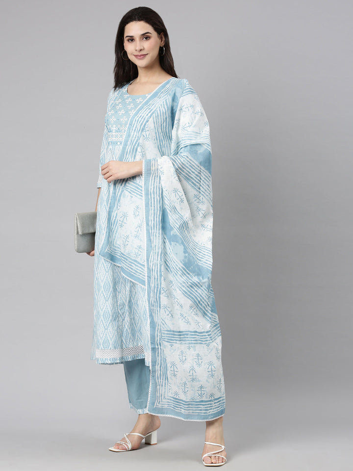 Neerus Blue printed chevron straight suit set - detail view 2