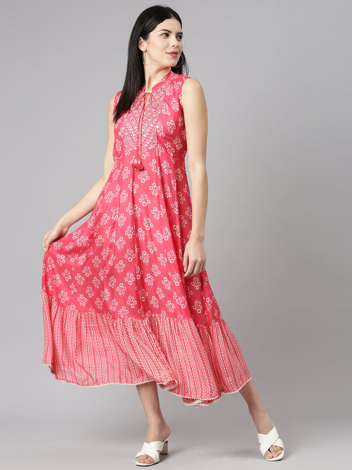 Neerus Pink muslin printed straight dress - detail view 2
