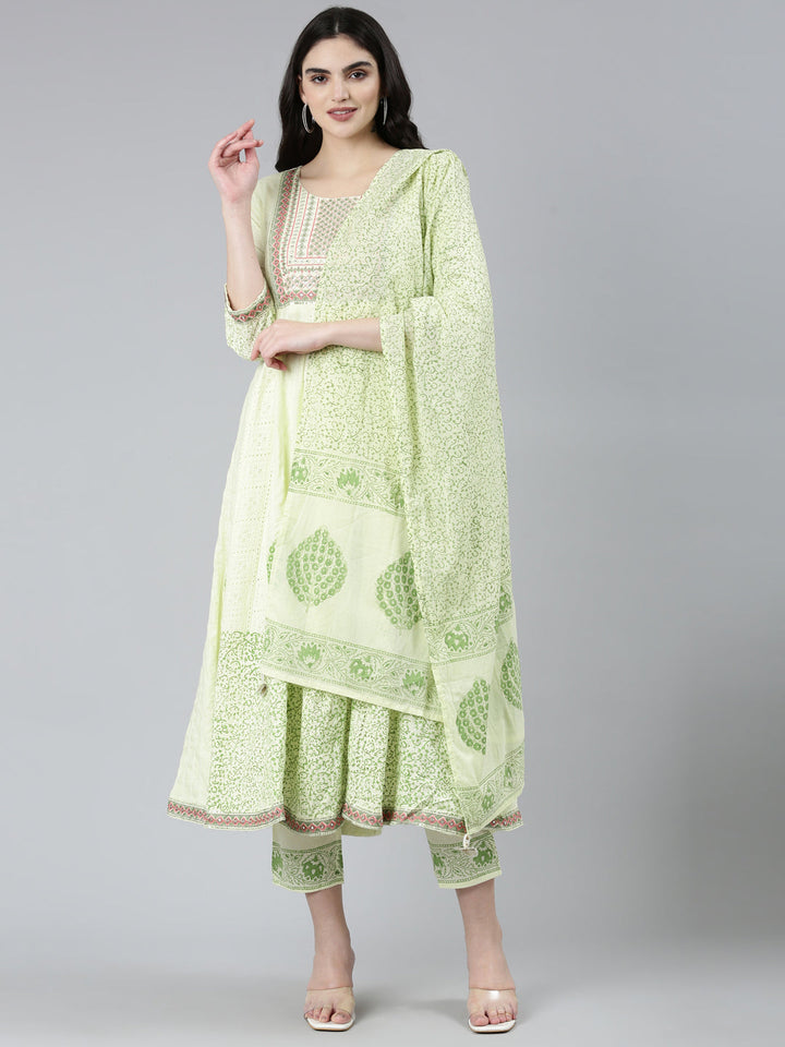 Neerus Green cotton printed kurta set with trouser and dupatta - detail view 2