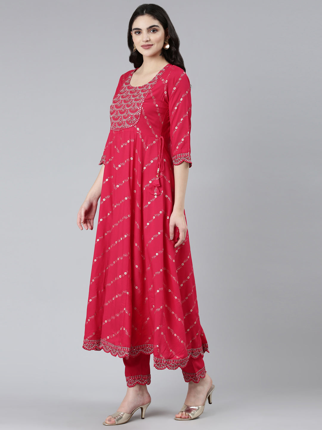 Neerus Pink printed floral kurta set with trouser and dupatta - back view