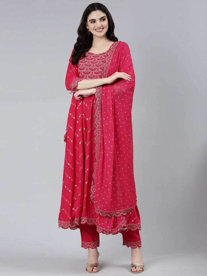 Neerus Pink printed floral kurta set with trouser and dupatta - detail view 2