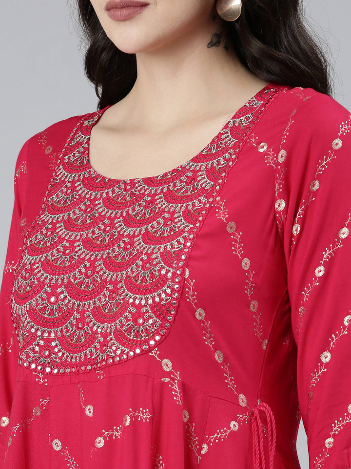 Neerus Pink printed floral kurta set with trouser and dupatta - detail view 1