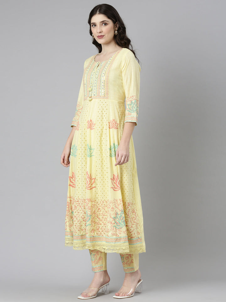 Neerus Yellow printed straight kurta set with dupatta - back view