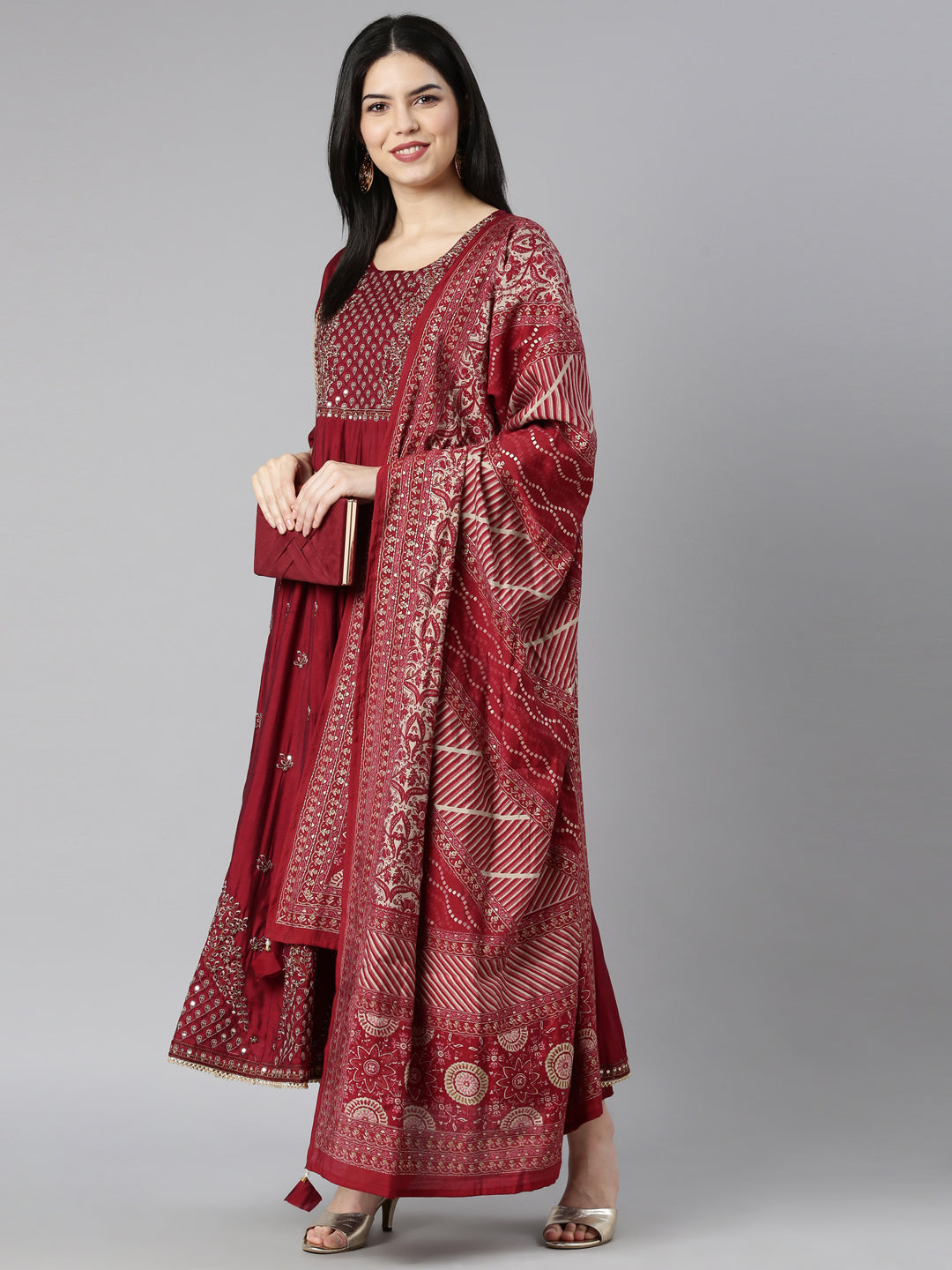 Neerus Maroon floral printed kurta set with trouser and dupatta - detail view 2