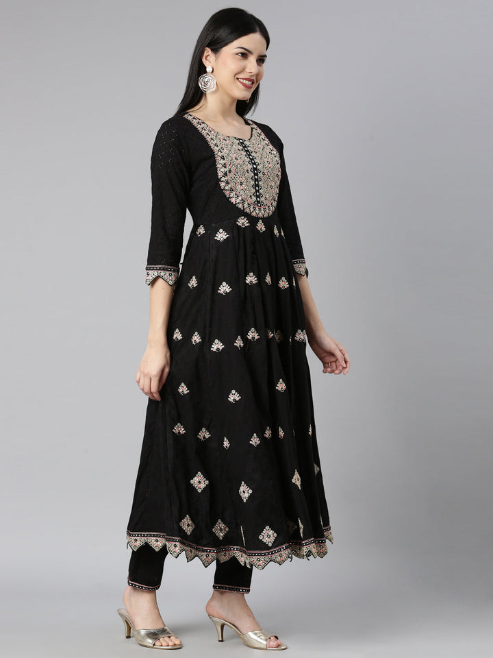 Neerus Black cotton printed kurta set with trouser and dupatta - back view