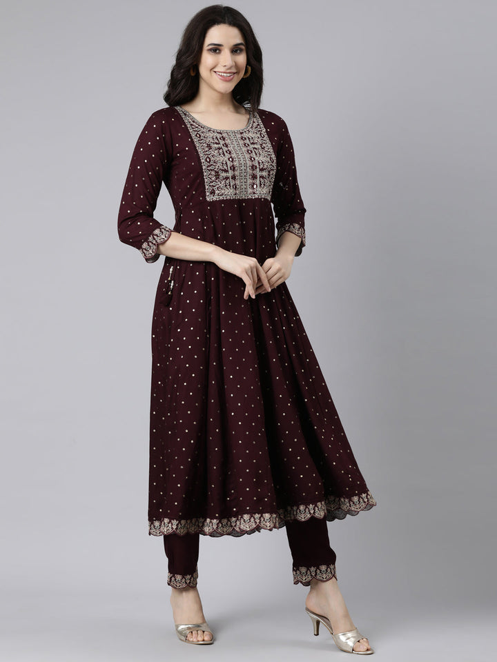 Neerus Purple printed ethnic flared suit set - back view