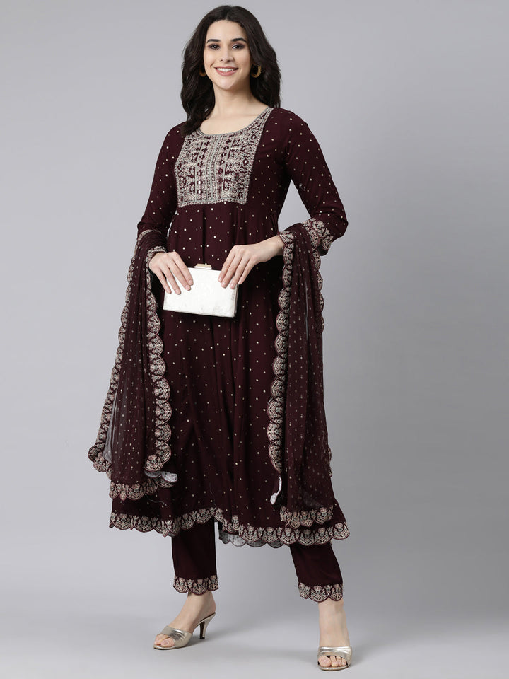 Neerus Purple printed ethnic flared suit set - detail view 2