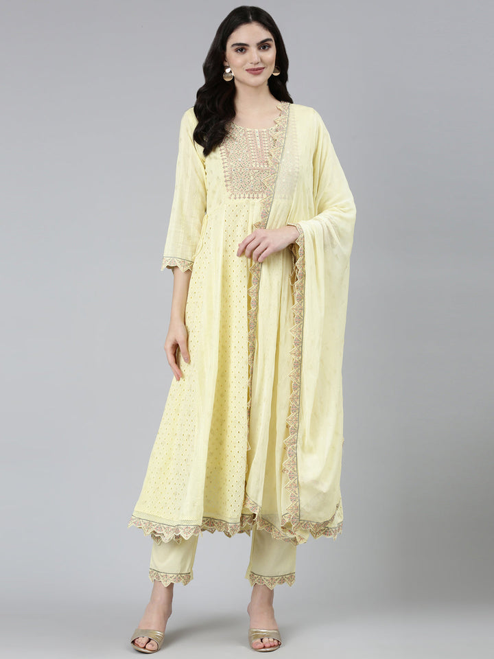 Neerus Yellow printed ethnic kurta set with trouser and dupatta - detail view 2