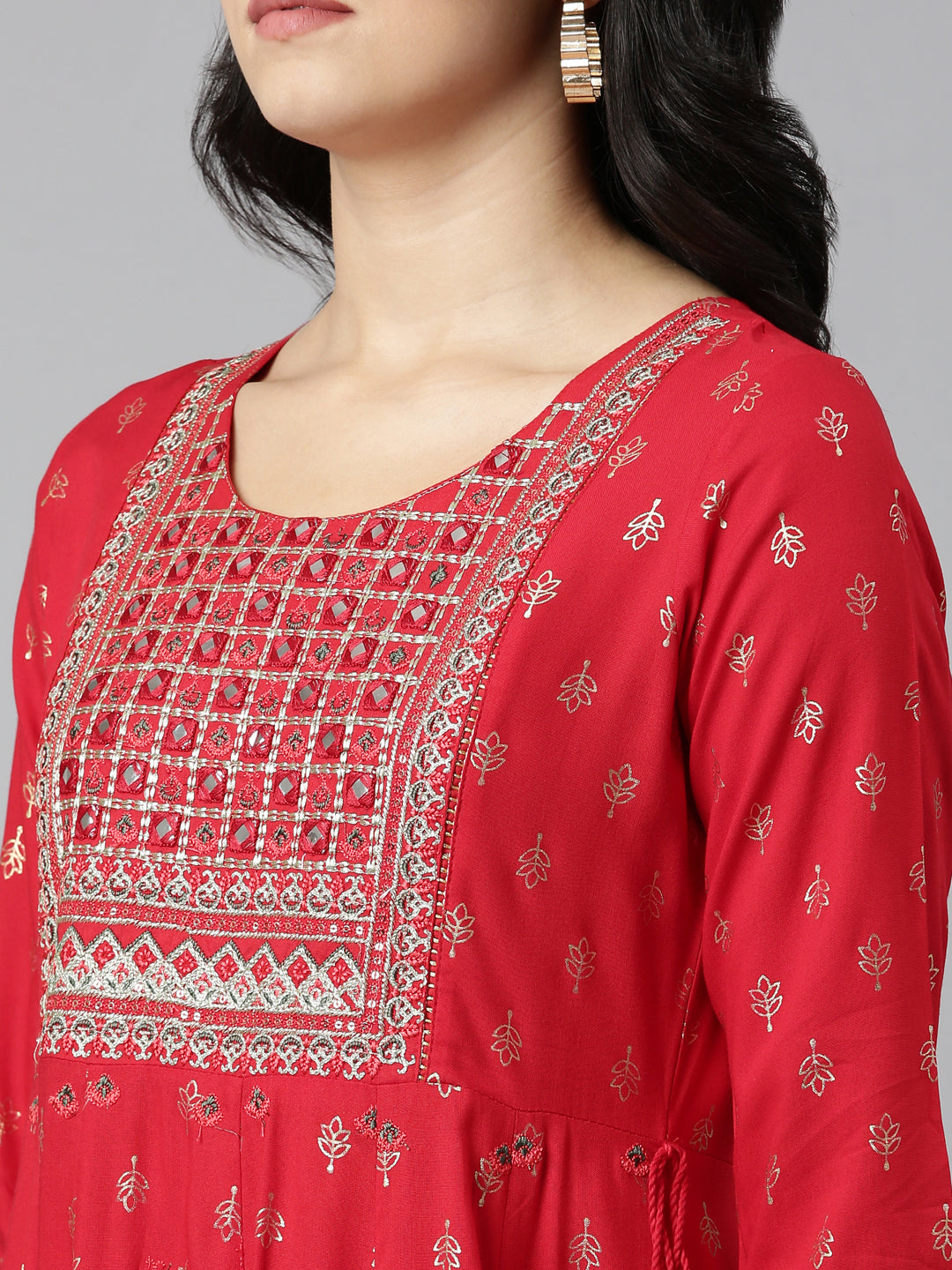 Neerus Red printed straight kurta set with dupatta - detail view 1