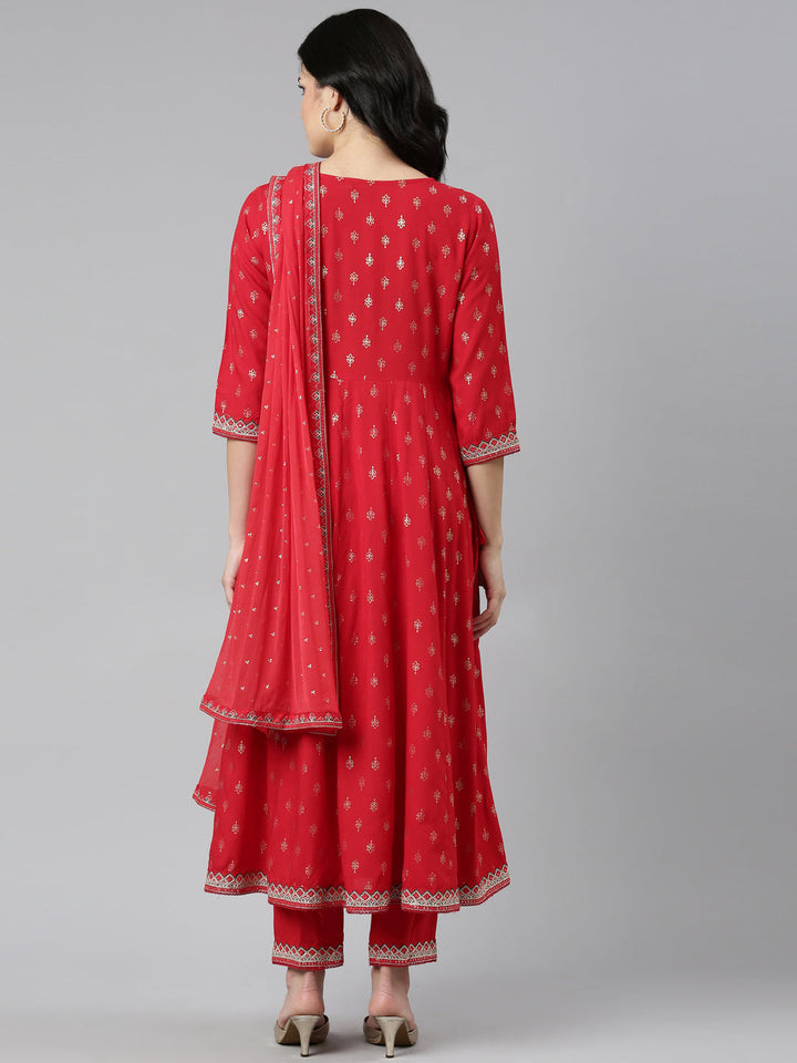 Neerus Red printed straight kurta set with dupatta - side view