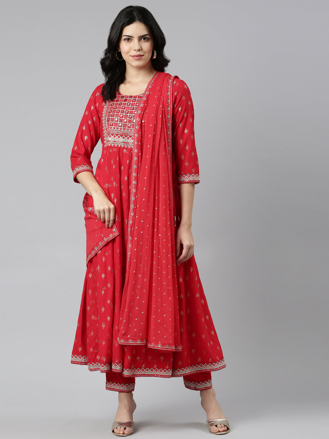 Neerus Red printed straight kurta set with dupatta - detail view 2