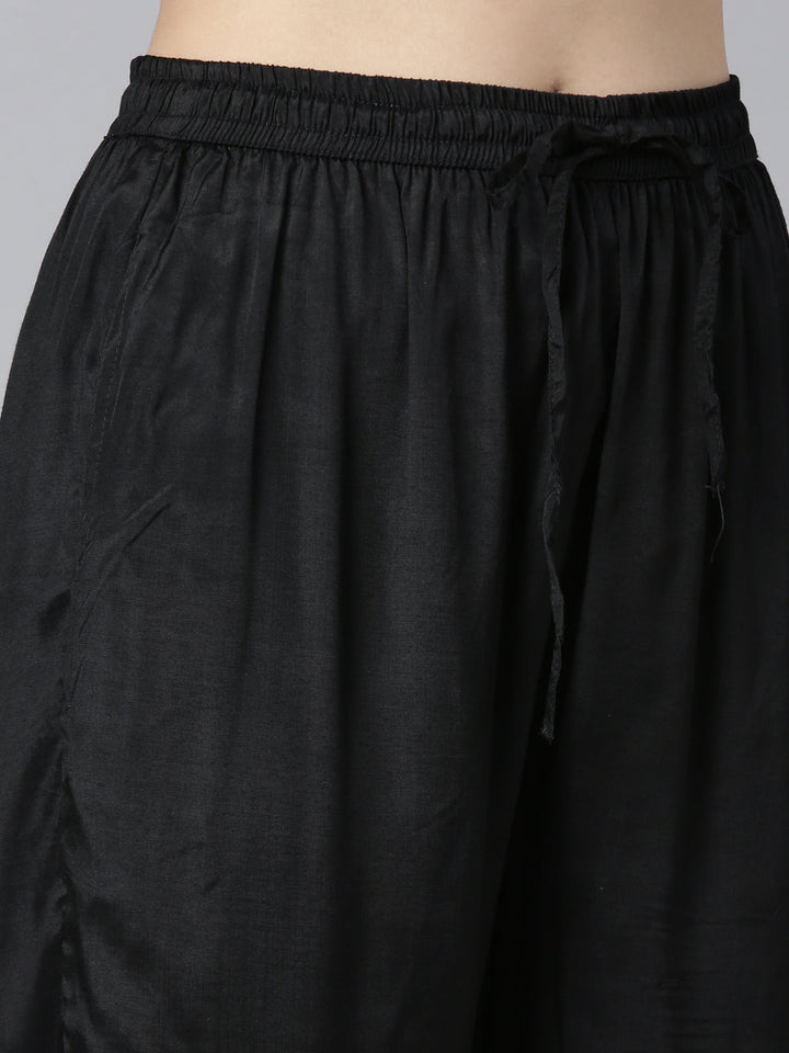 Neerus Black floral printed kurta set with trouser and dupatta - detail view 3