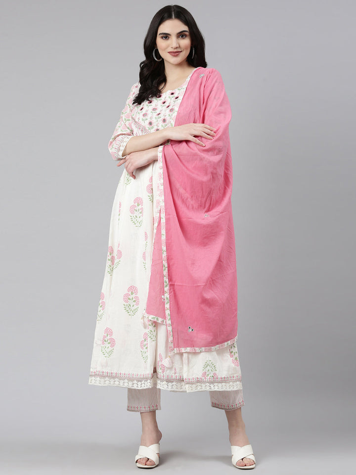 Neerus White printed anarkali kurta set - detail view 2