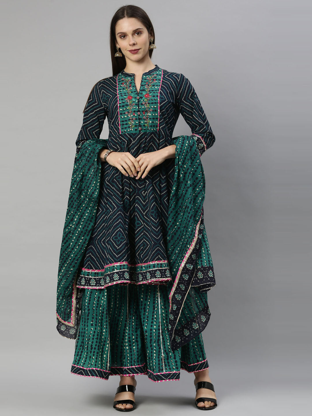 Neerus Blue cotton printed kurta set - detail view 5