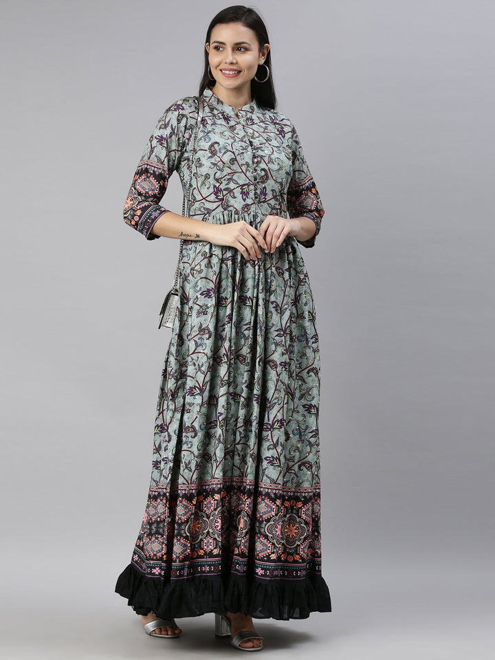 Neerus Green modal printed dress - detail view 3