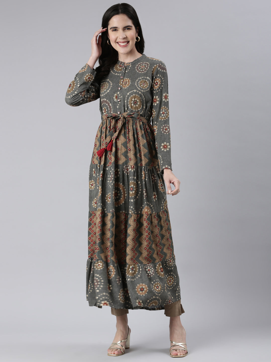 Neerus Grey printed maxi dress - detail view 2