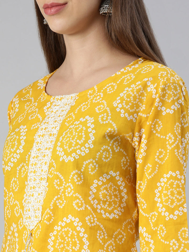 Neerus Yellow printed kurta set with palazzo and dupatta - detail view 1