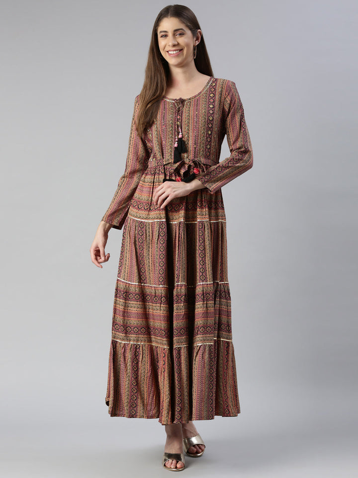 Neerus Multi printed maxi dress - detail view 2