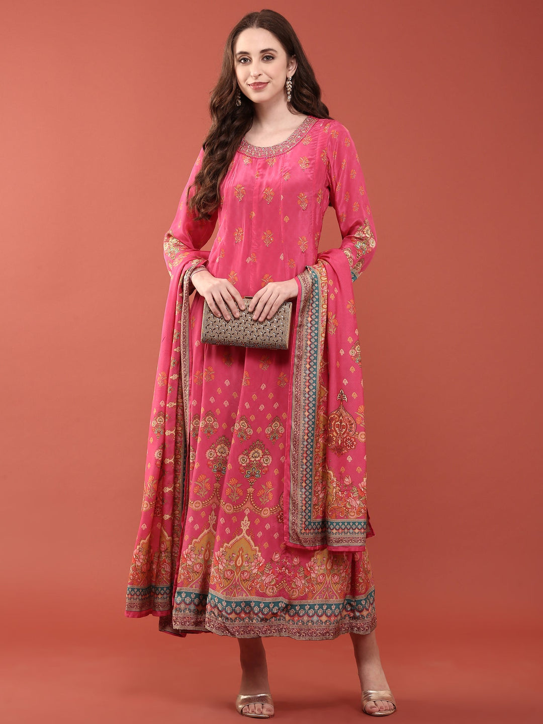 Neerus Pink crepe digital printed suit set - detail view 2