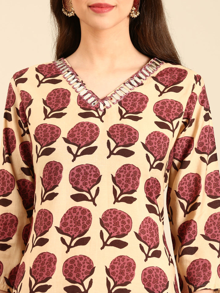 Neerus Maroon modal block printed suit set - detail view 1