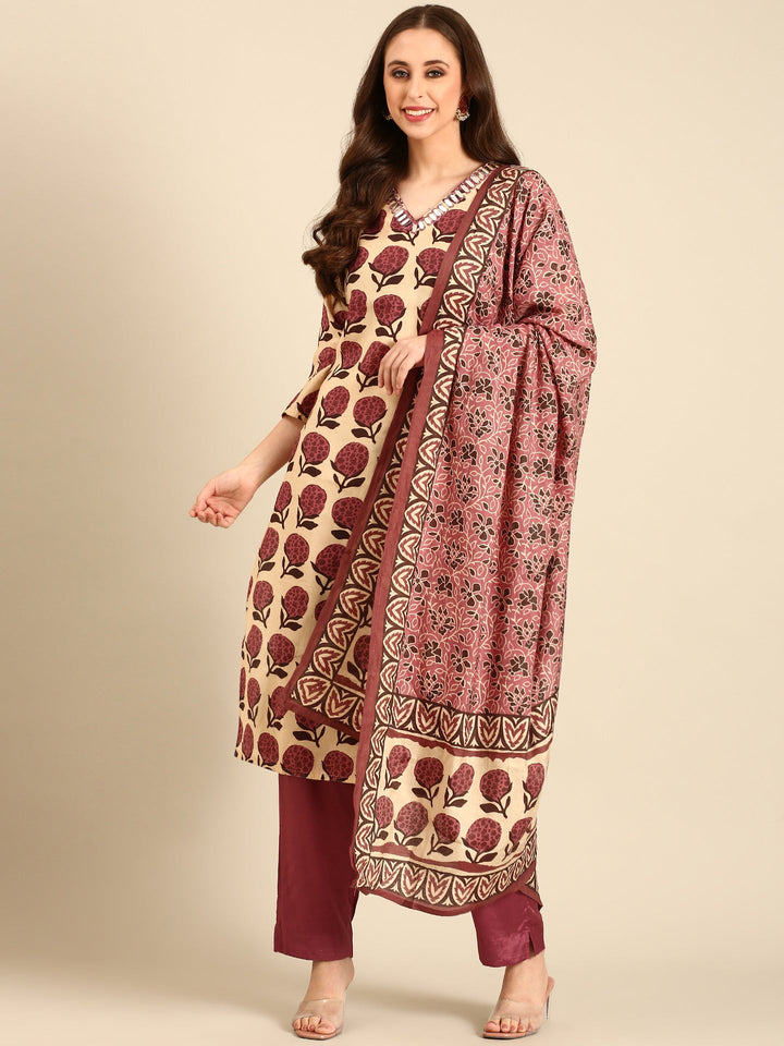 Neerus Maroon modal block printed suit set - detail view 2