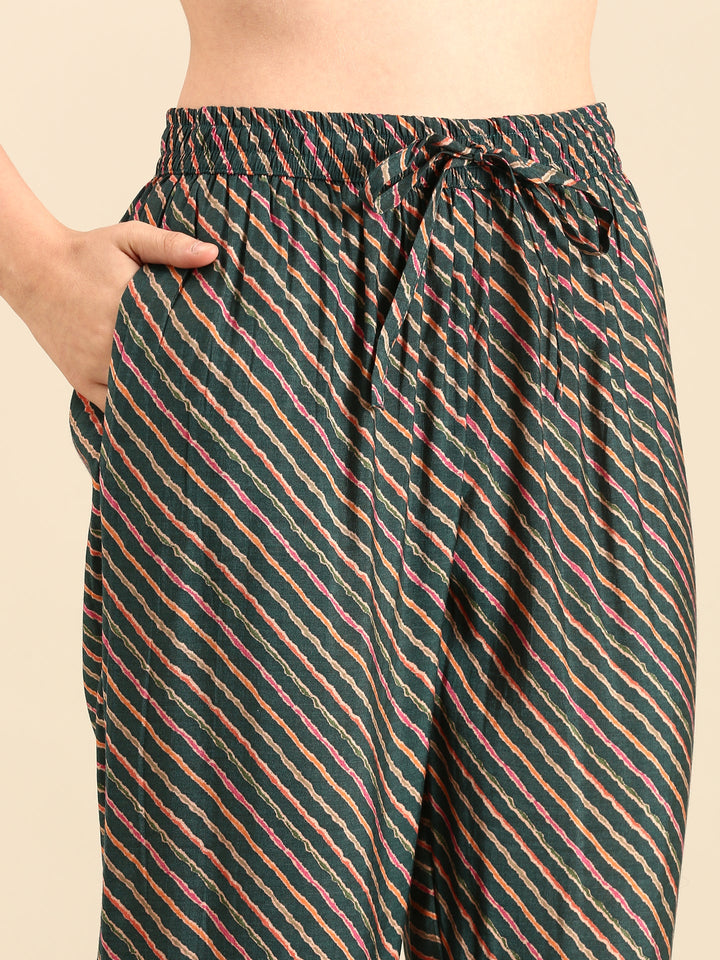 Peacock Green Printed suit set with dupatta