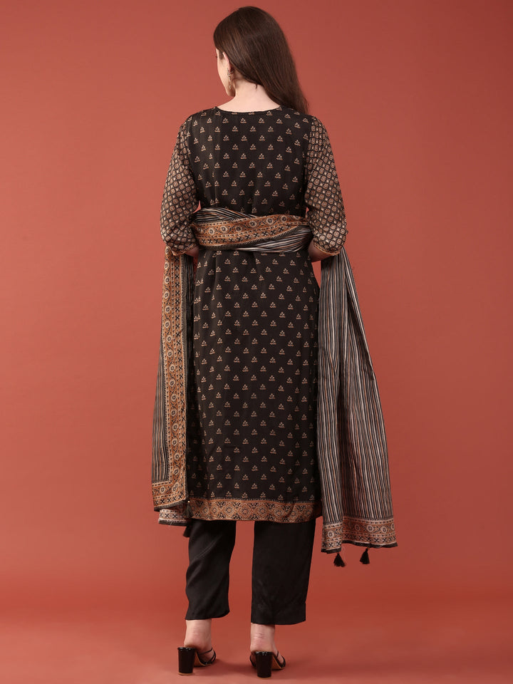 Neerus Black Silk Digital Printed Suit Set - side view