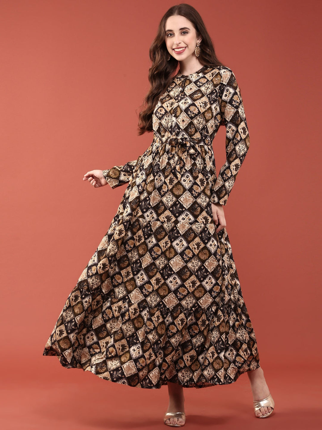 Neerus Black rayon printed maxi dress - detail view 2