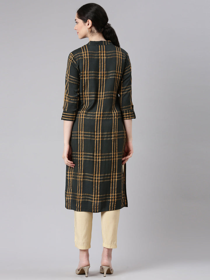 Neerus Green cotton printed straight kurta - side view