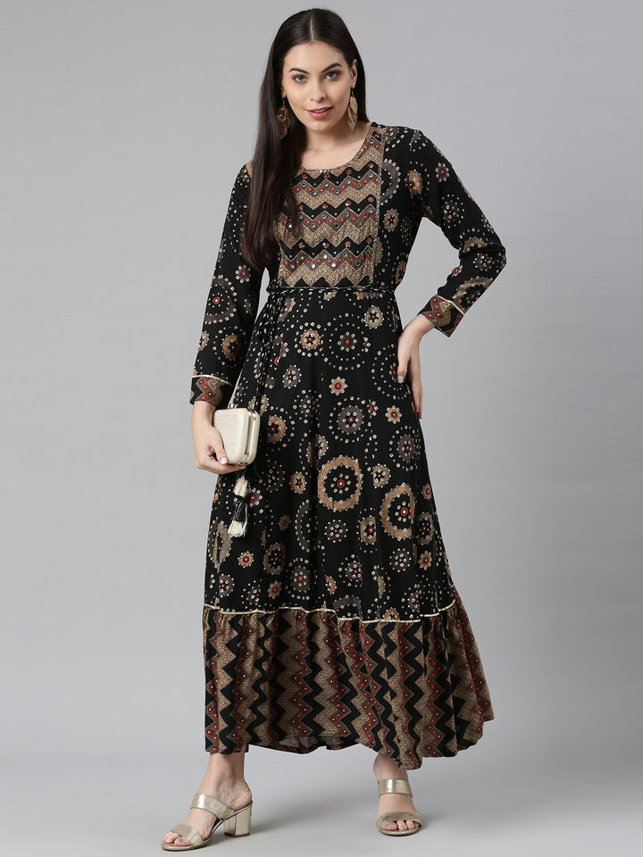 Neerus Black rayon printed floral kurti - detail view 2