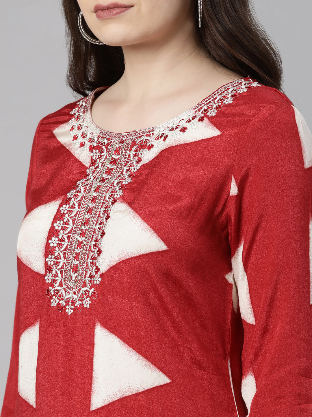 Neerus Red cotton solid kurta set with trouser and dupatta - detail view 2