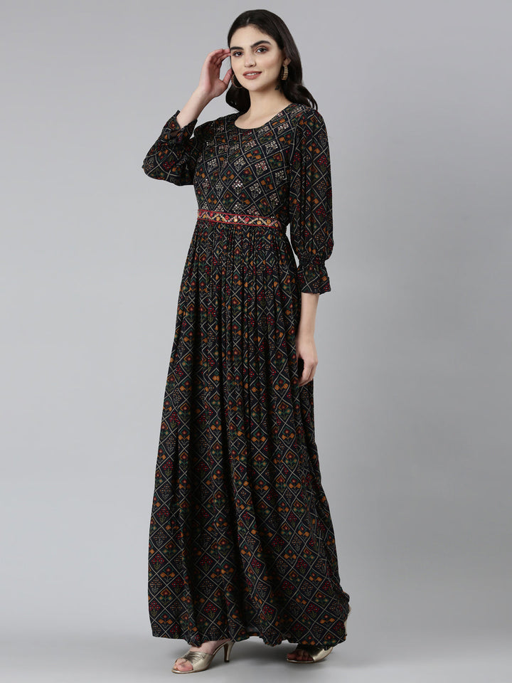 Neerus Blue floral printed straight dress - back view