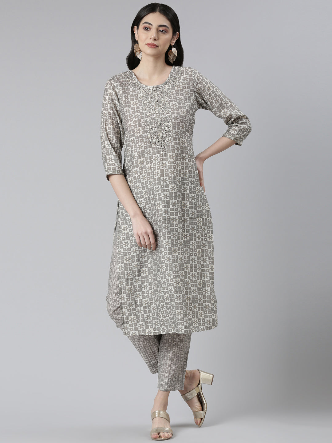 Neerus Grey printed kurta set with trousers - front view