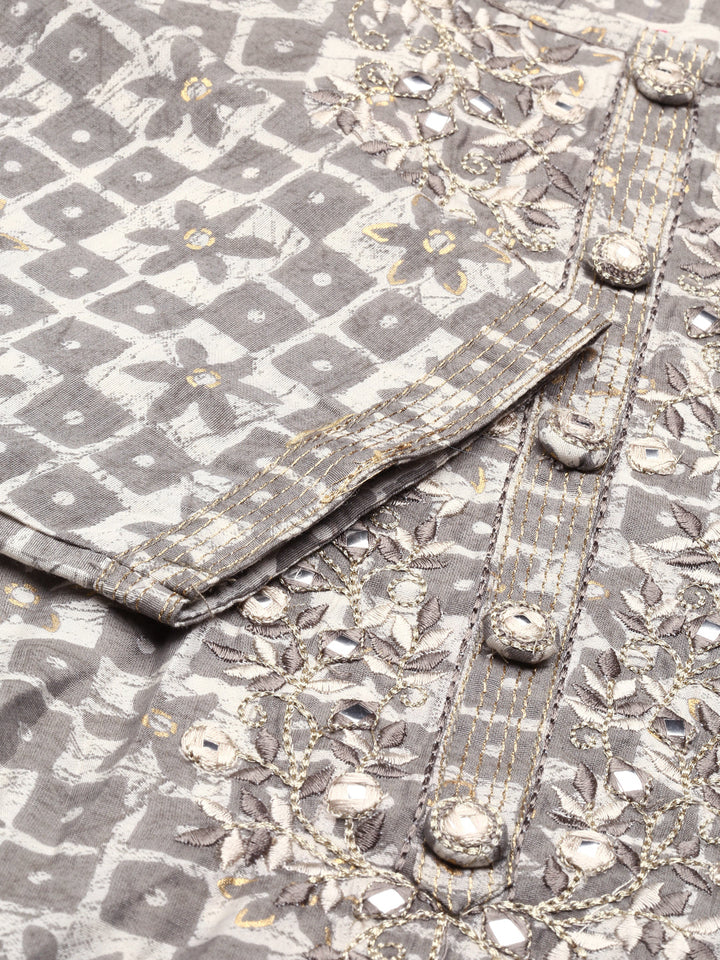 Neerus Grey printed kurta set with trousers - detail view 2