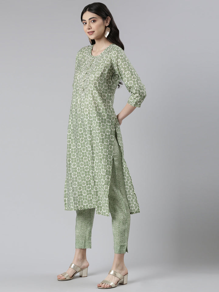 Neerus Green printed kurta set with trouser - back view