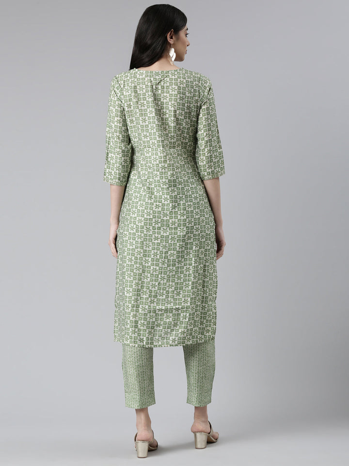 Neerus Green printed kurta set with trouser - side view