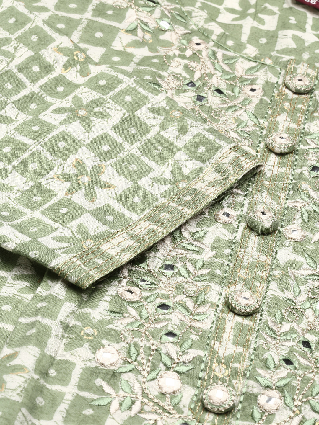 Neerus Green printed kurta set with trouser - detail view 2
