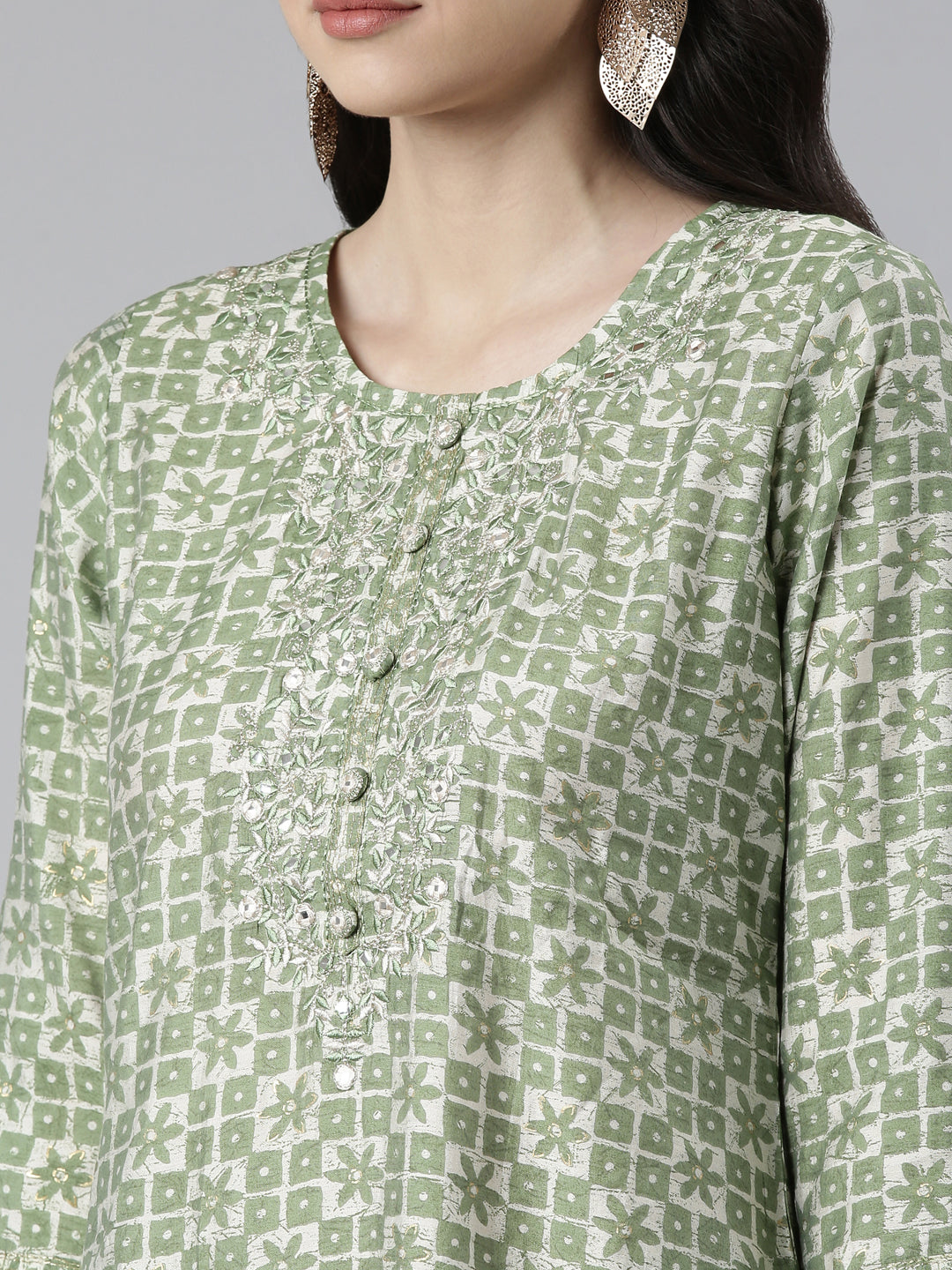 Neerus Green printed kurta set with trouser - detail view 1