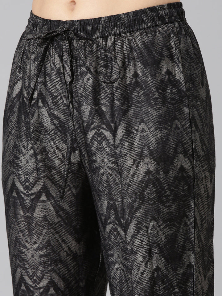 Neerus Grey printed straight kurta set with trouser and dupatta - detail view 3