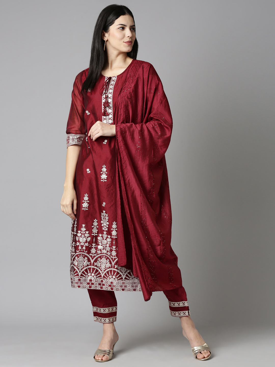 Neerus Maroon embroidered straight kurta set - detail view 2