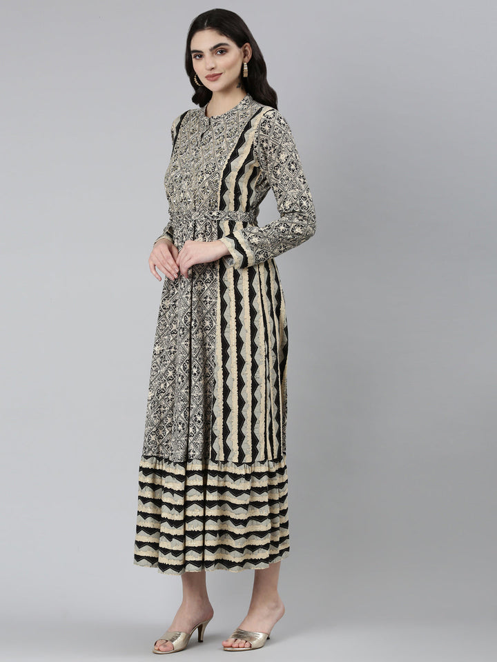 Neerus Grey floral printed straight dress - back view