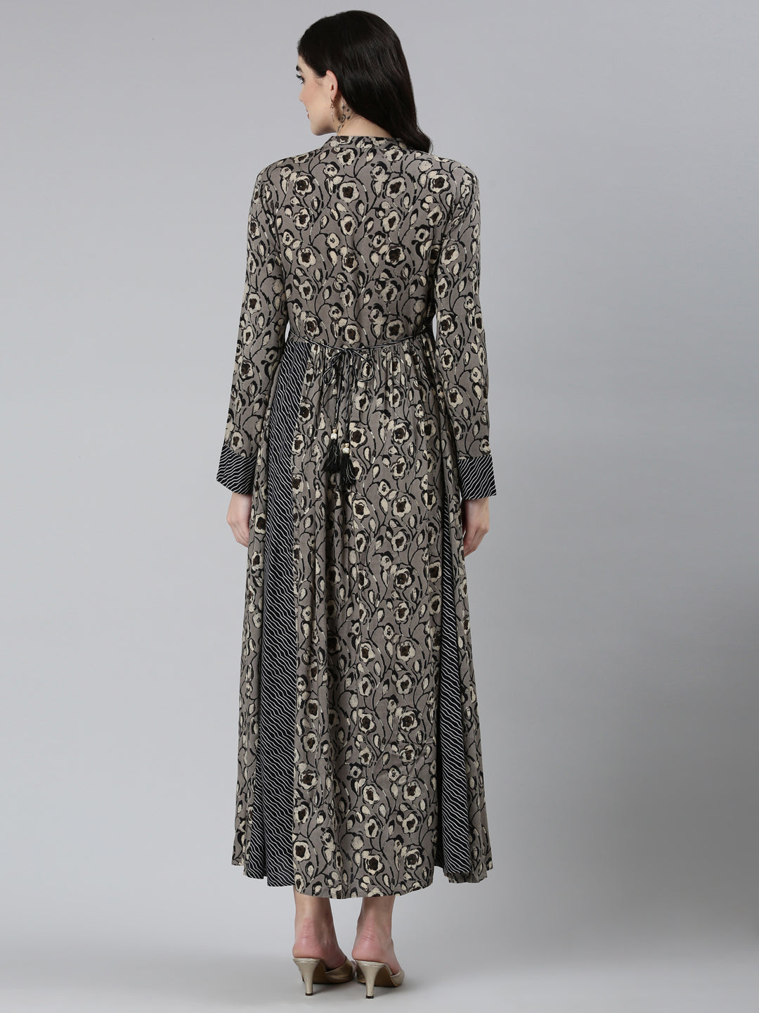 Neerus Grey printed floral straight dress - side view