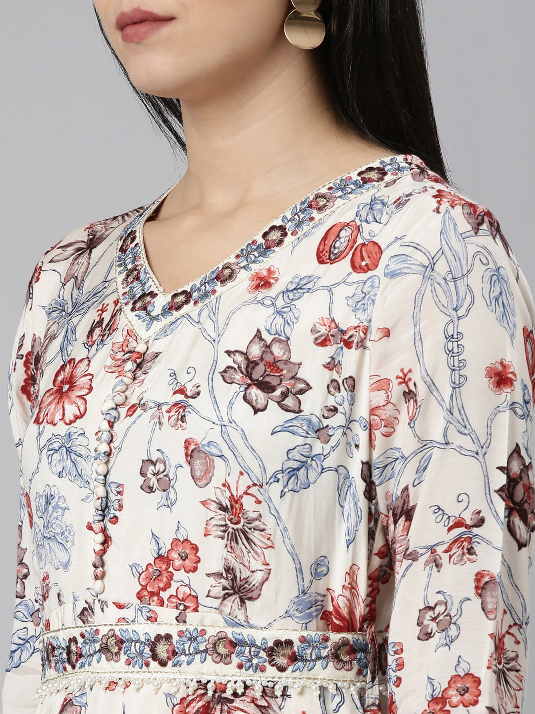 Neerus White Shantoon printed maxi dress - detail view 1