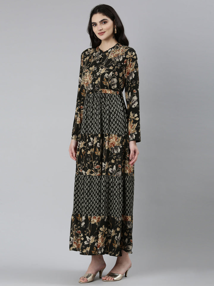 Neerus Black floral printed straight dress - back view