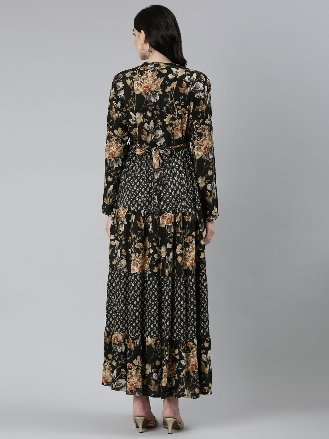 Neerus Black floral printed straight dress - side view