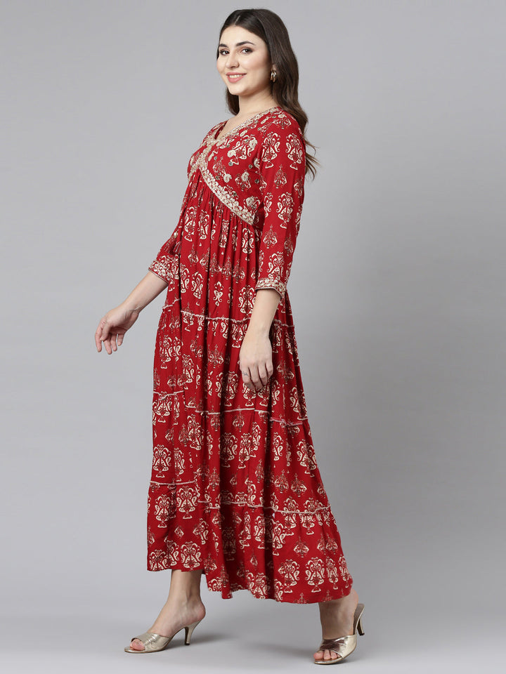Neerus Maroon printed straight gown - back view