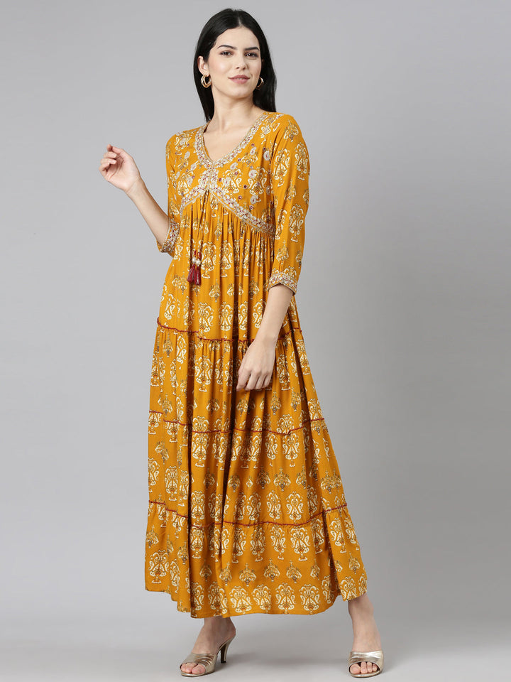 Neerus Yellow printed straight casual dress - back view
